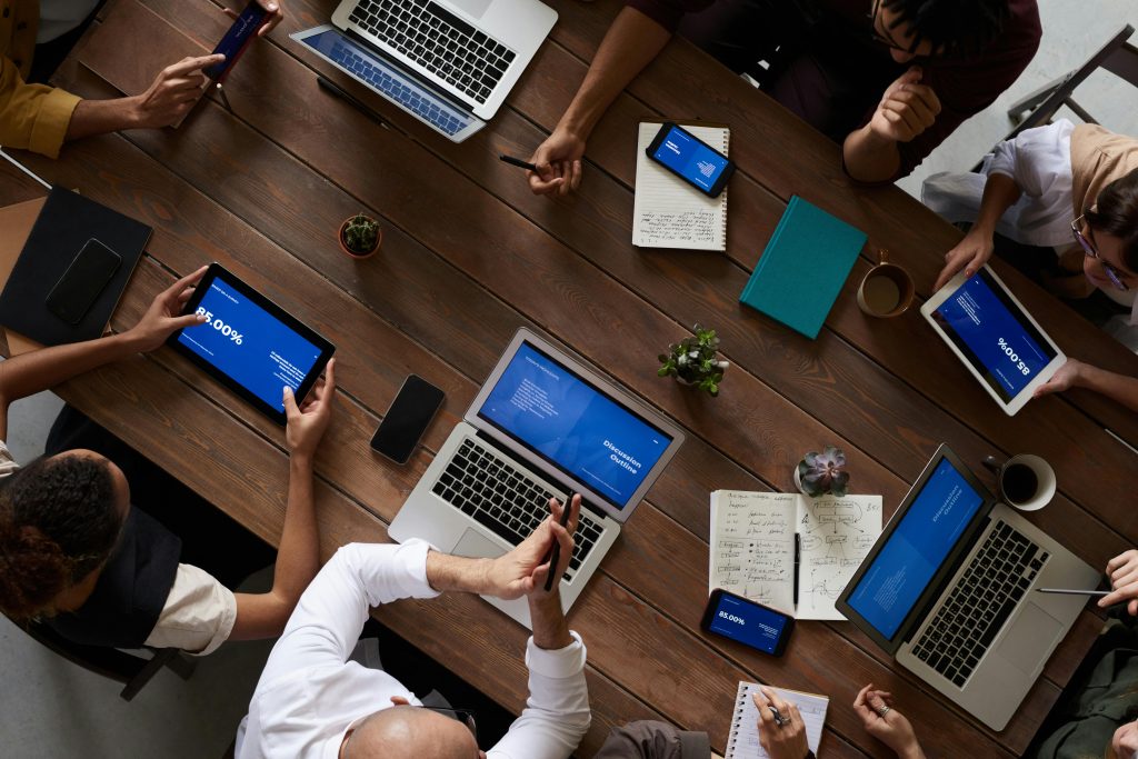 Vue panoramique des locaux EA Lab – Qui sommes-nous? Un environnement propice à l’innovation digitale.